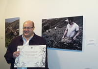 Francisco Orozco se proclama ganador del I Premio de Fotografía La Axarquía en vendimia