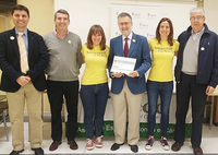 El equipo de Rugby femenino reparte 3.000 € entre asociaciones que luchan contra el cáncer infantil