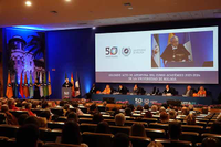 Lleno en el Paraninfo en la ceremonia de inauguración