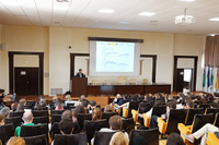 La conferencia se ha celebrado en el Aula Magna de la Facultad de Medicina